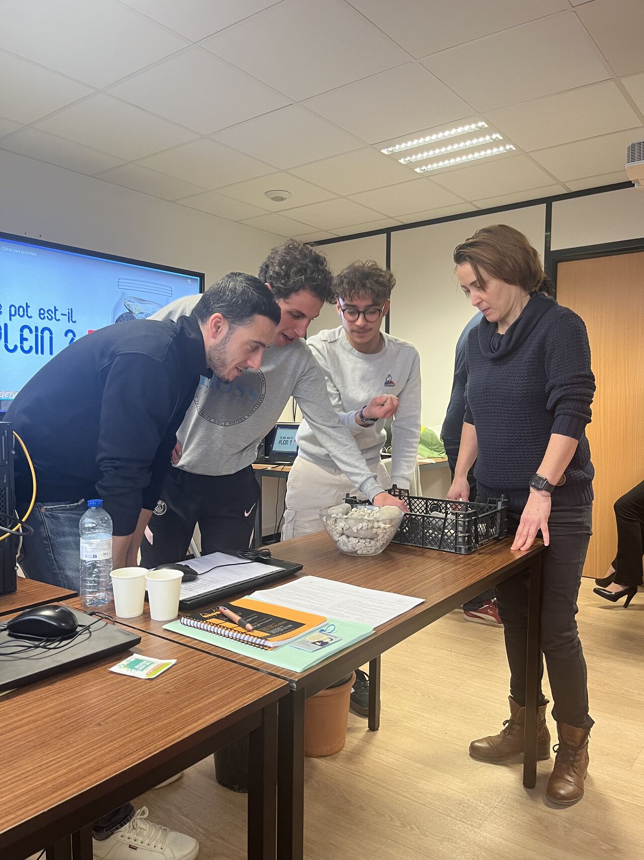 Apprenants en situation pratique sur le terrain à l'IFPA Poitiers — concrétisation du parcours